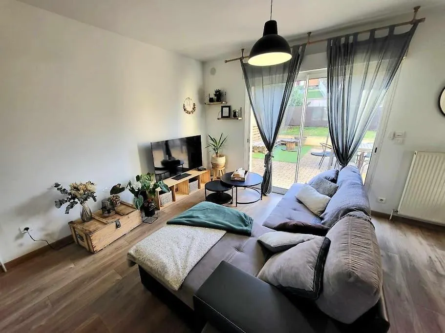 Cabana & Le Cocon D'Anais - Maison Avec Terrasse Apartment Chadrac